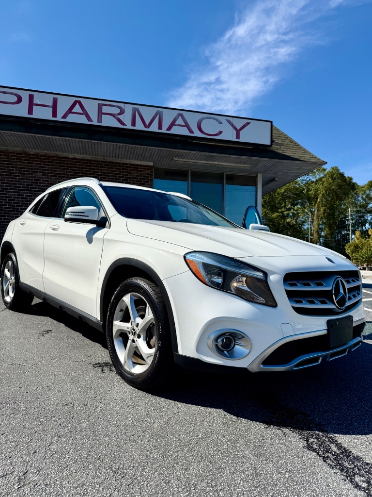 2019 Mercedes-Benz GLA-Class GLA250's photo