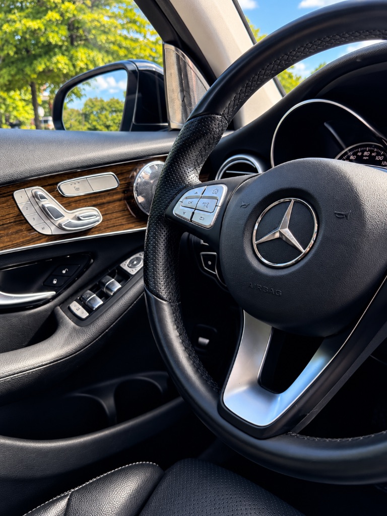 2016 Mercedes-Benz GLC GLC300 - Photo 9