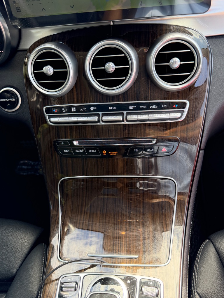 2016 Mercedes-Benz GLC GLC300 - Photo 10